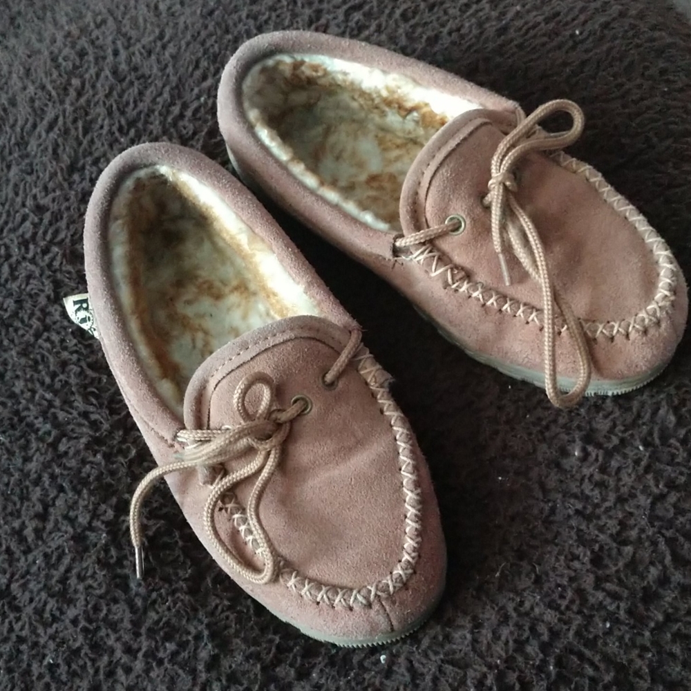 Woman's moccasins